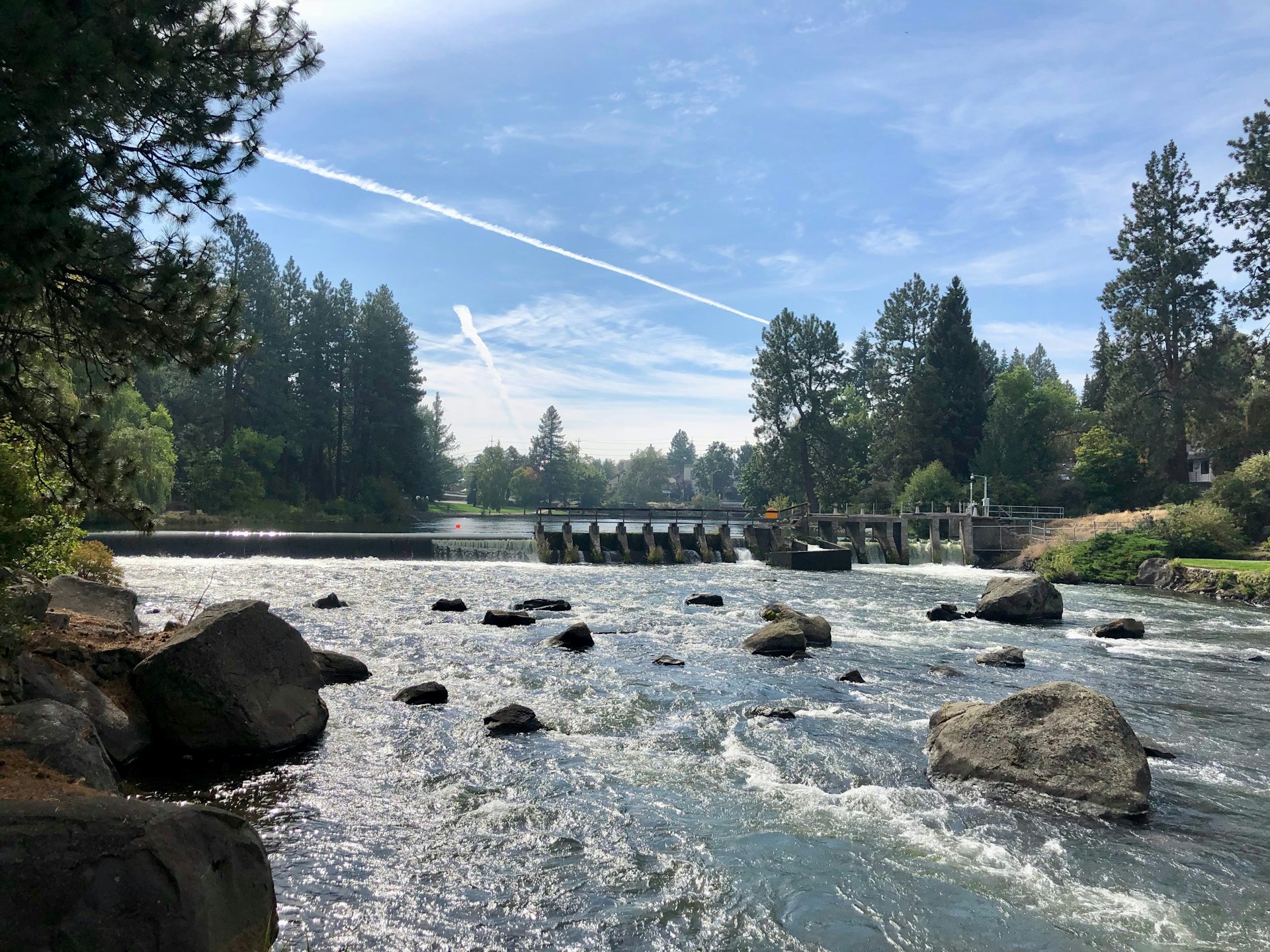 Deschutes River running through Bend, Oregon